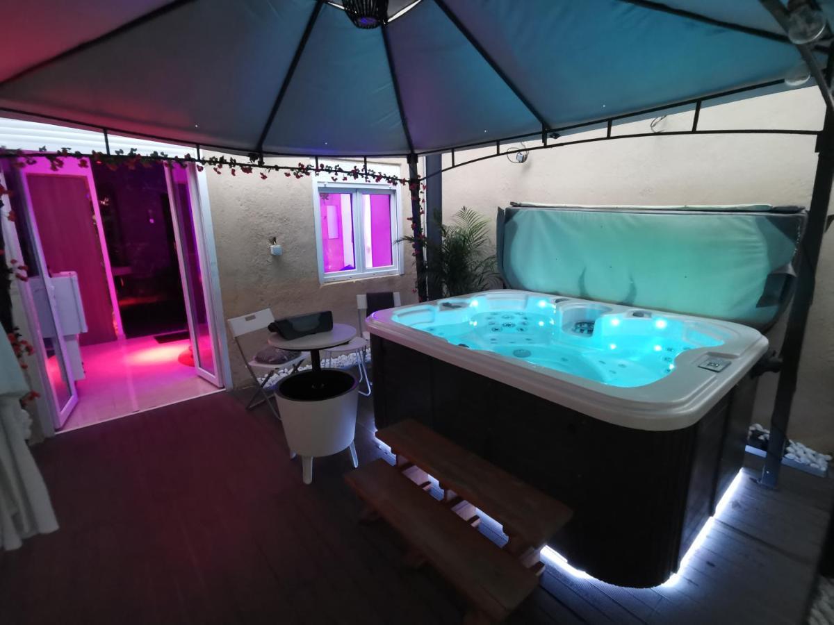 Апартаменты Lyon Superbe Jacuzzi Vue Sur Jardin Вийёрбан Экстерьер фото